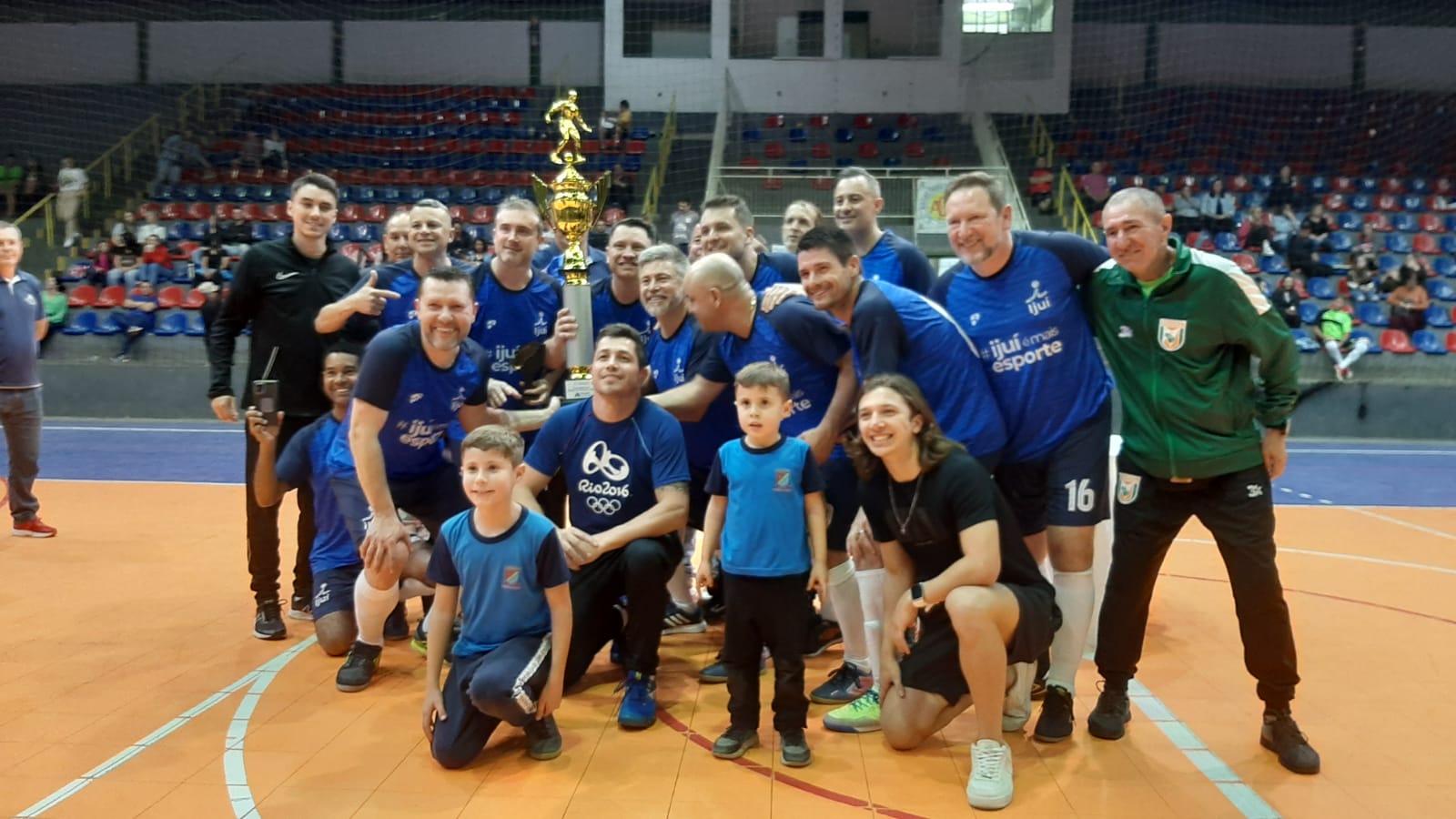 EQUIPE DE IJUÍ CONQUISTA O TÍTULO DE CAMPEÃO DA COPA AMUPLAM