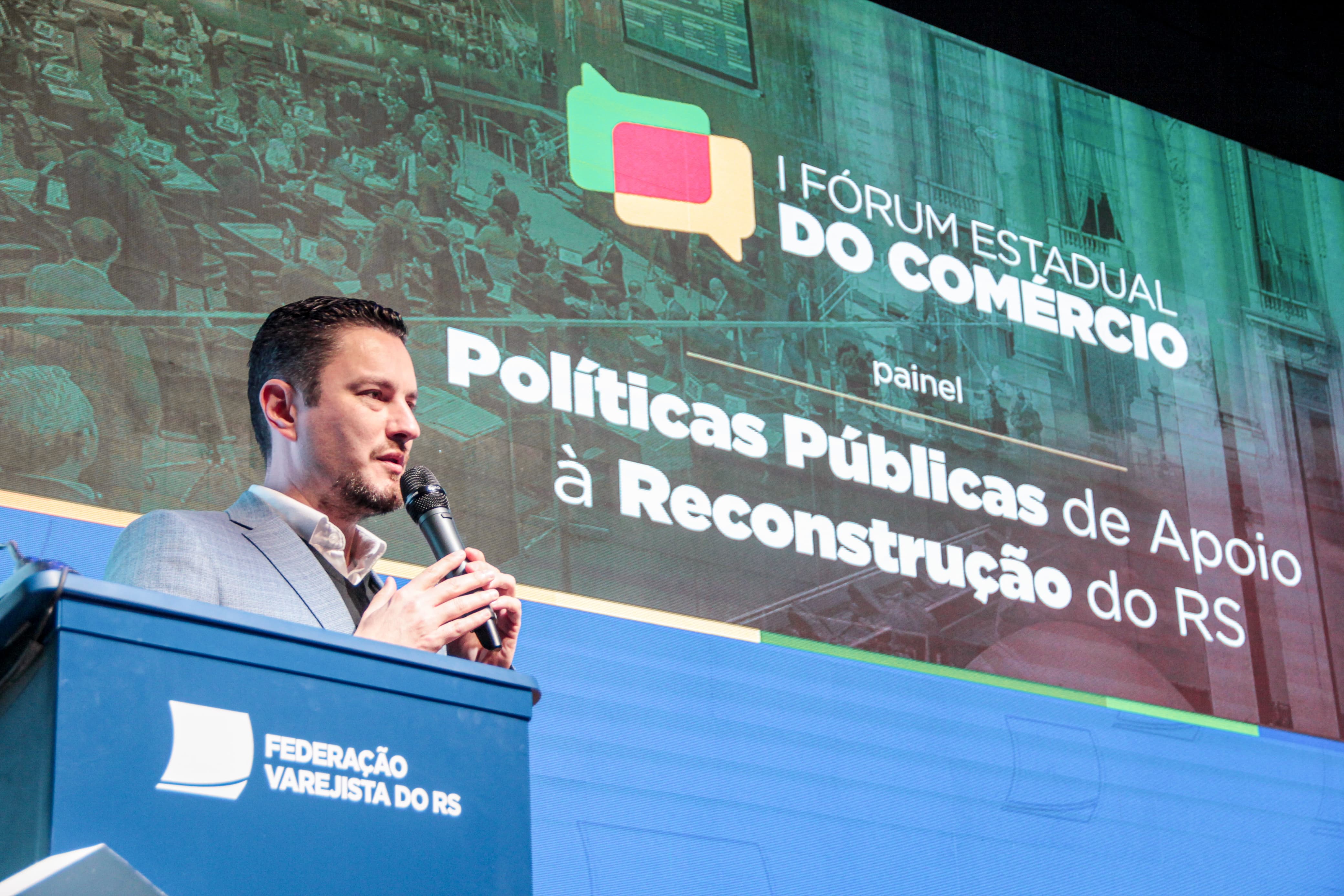 Famurs tem painel apresentado no I Fórum Estadual do Comércio