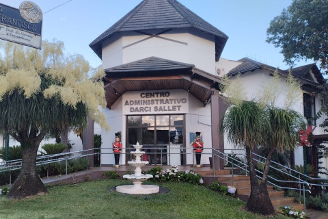 Contribuintes já podem retirar talão do IPTU; pagamento à vista garante 30% de desconto até julho