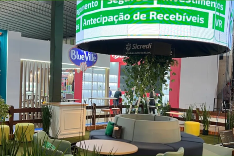 Sicredi apresenta soluções financeiras para empresas na 62ª Convenção Regional de Supermercados da Agas em Ijuí