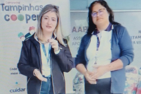Cotripal faz entrega de tampinhas para Aapecan Ijui