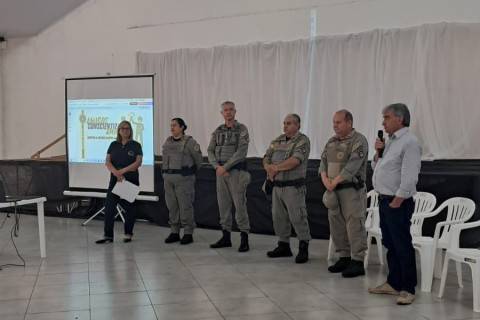 Ação de Prevenção às Drogas e à Violência nas Escolas.