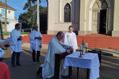 Católicos de Augusto Pestana celebram Corpus Cristi