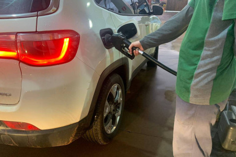 Alta nos combustíveis preocupa consumidores e levanta alerta sobre possível escassez